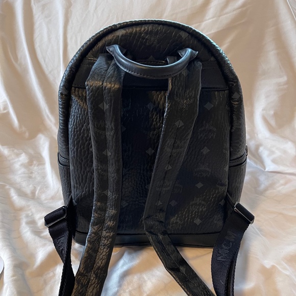 MCM VISETOS STUDDED SMALL DUAL STARK BACKPACK